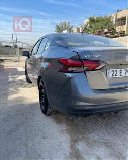 نيسان فيرسا